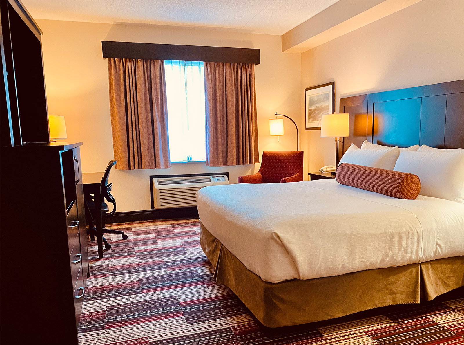 King Bed London Ontario Hotel